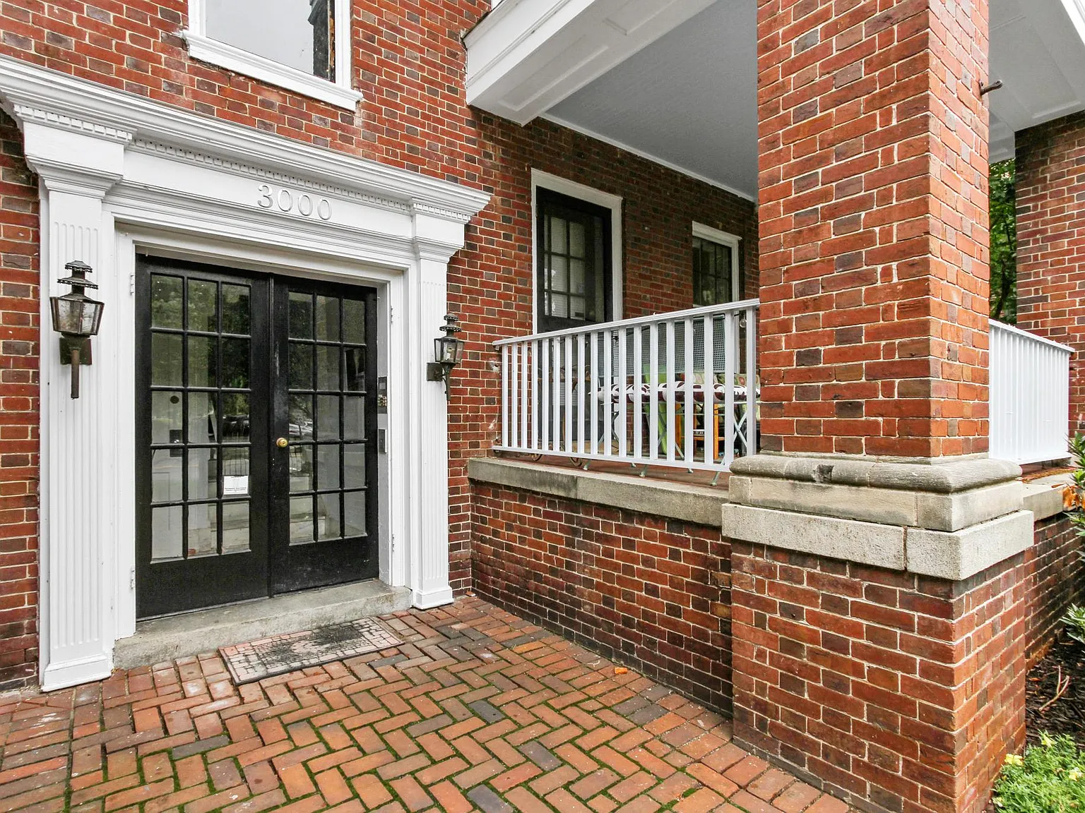 3000 Kensington Ave — Photo 4