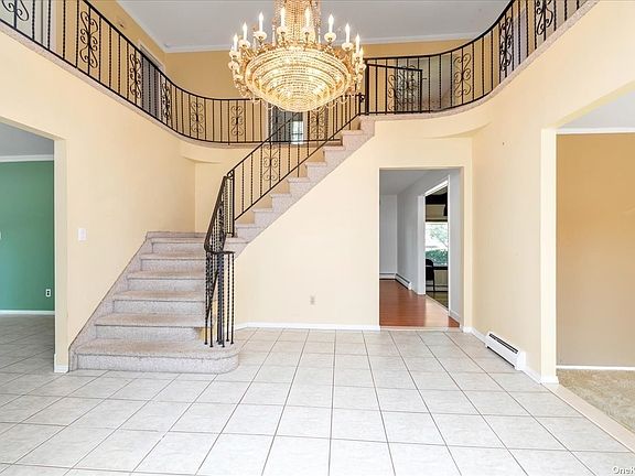4th image of 56 Fox Ln