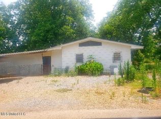 113 Sweethome Rd, Belzoni, MS 39038