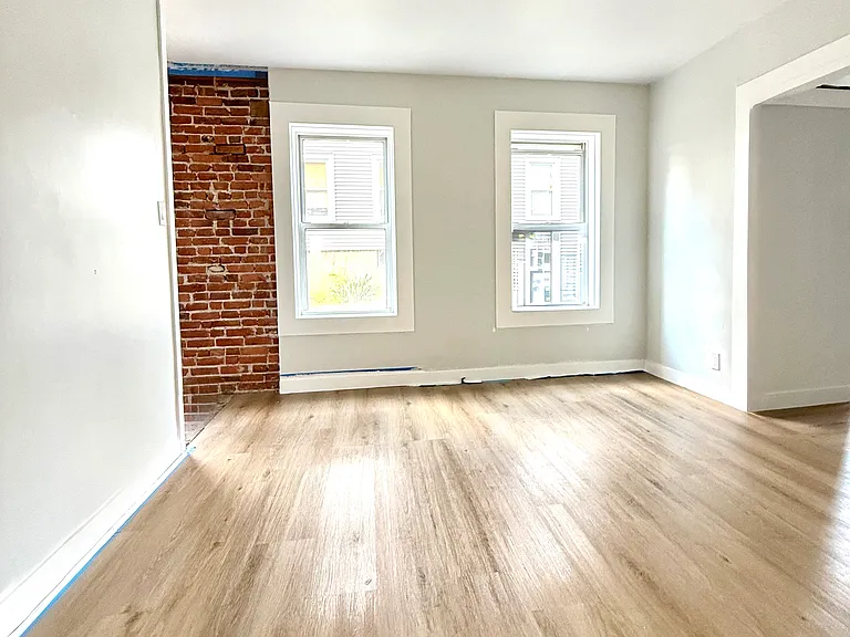 189 Daly Ave #1 — Photo 5