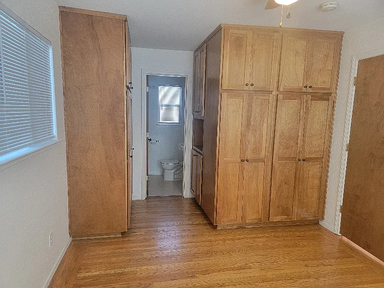 1221 W St #A — Photo 10