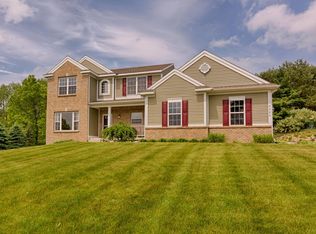 7296 Hickory Trl NE, Belmont, MI 49306