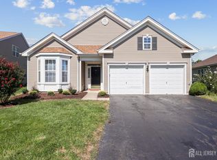 99 Minuteman Cir, Allentown, NJ 08501