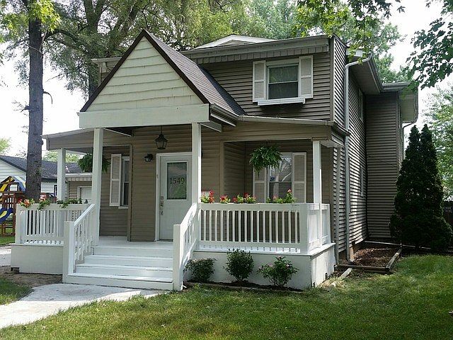 1st image of 1549 N 40th Ave