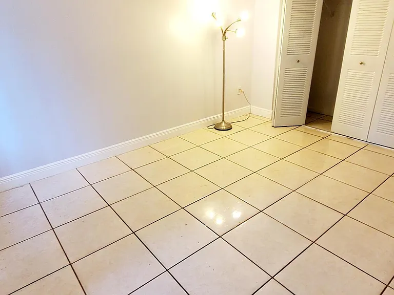 721 N Pine Island Rd #103 — Photo 36