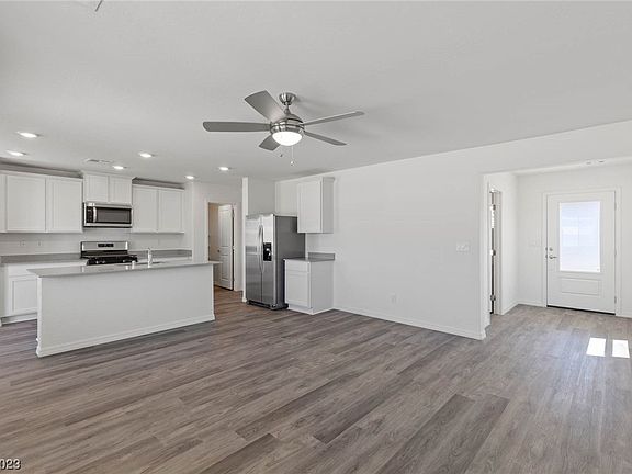3rd image of 6772 Warthog Ave