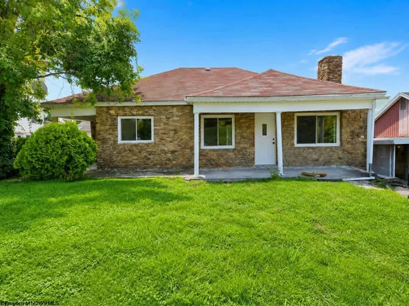 1529 Fairmont Ave, Fairmont, WV 26554