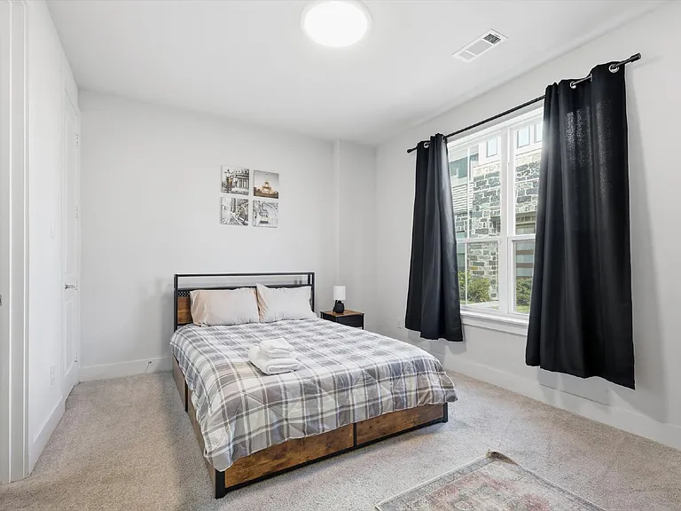 8132 Bromley Dr — Photo 16