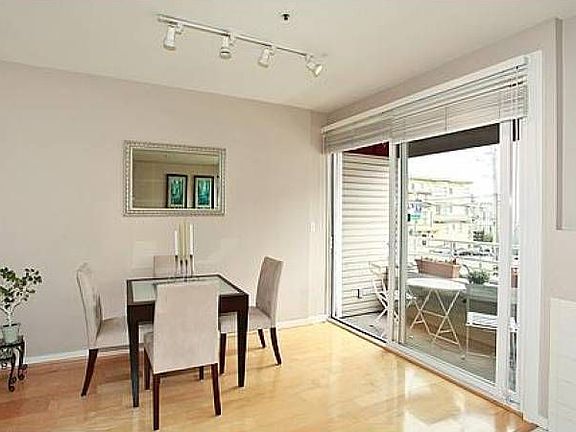Living / Dining Combo