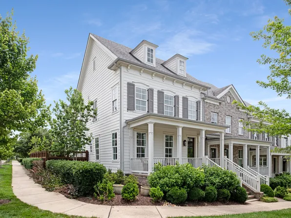 407 Courfield Dr, Franklin, TN 37064