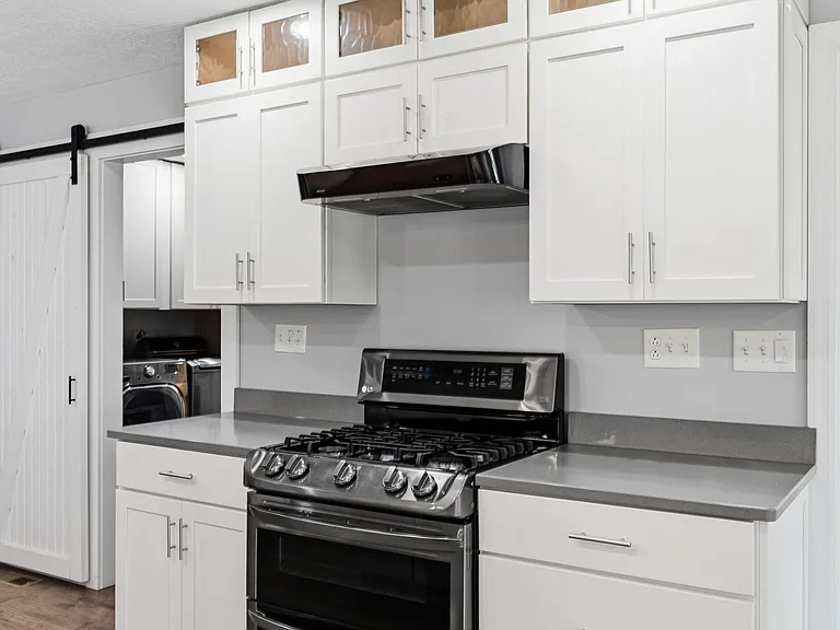 71 Forest Ave — Photo 19