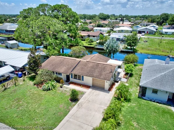 1025 Killarney Dr, Sebring, FL 33870