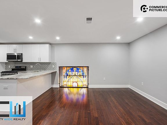 3rd image of 302 Richmond St #4F