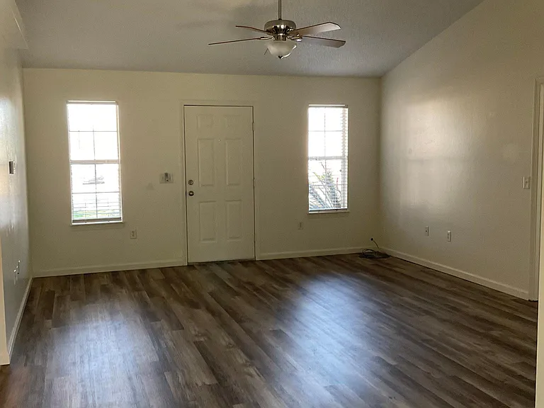 4404 Copperwood Pl — Photo 12
