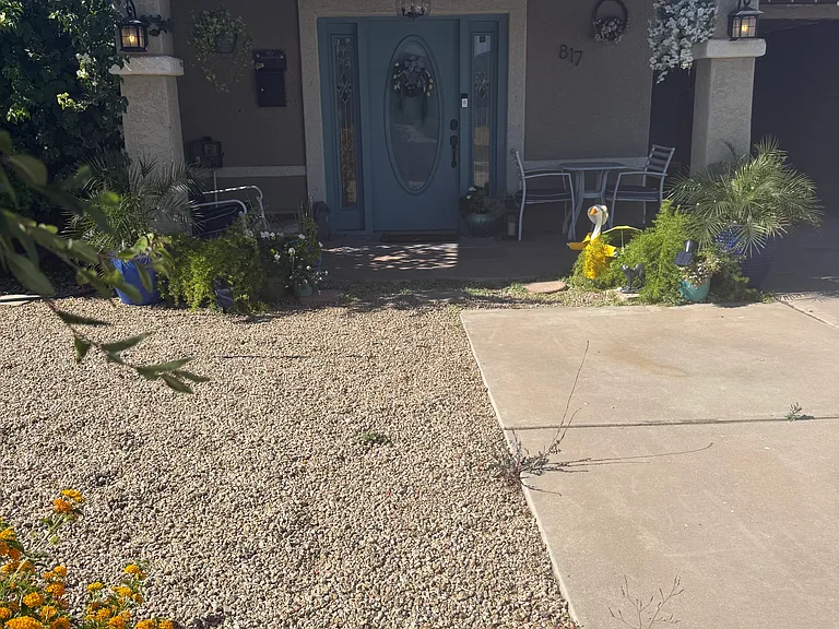 817 W Indianola Ave — Photo 3