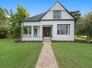 402 S Bordon St, Lorena, TX 76655