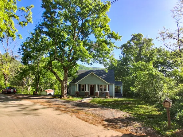 208 Mountain Rd, Luttrell, TN 37779
