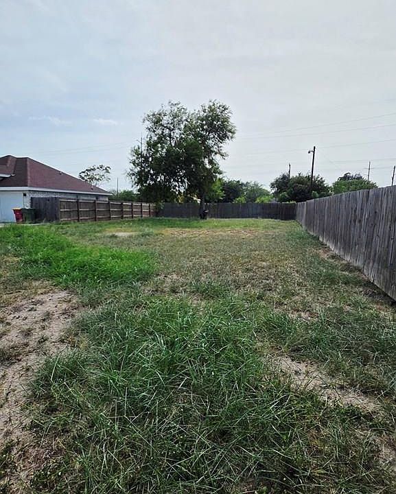 2nd image of 4966 Rioja Ln #6