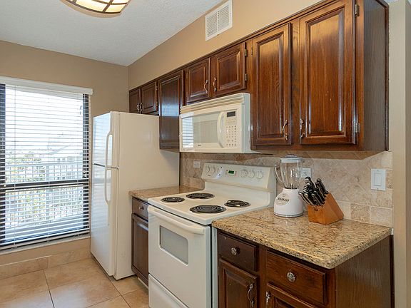 4th image of 114 Mainsail Dr Unit 145