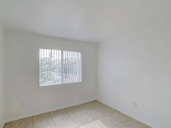 3961 Danny Melamed Ave Unit 202, Las Vegas, NV 89110