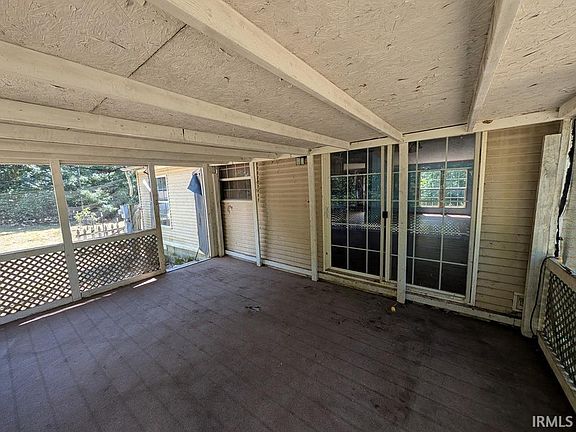 4th image of 325 Preston Ln