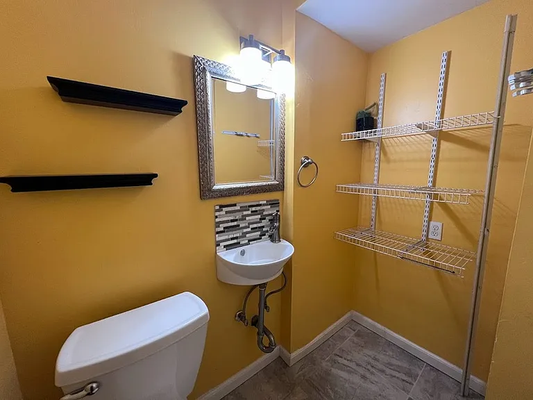 867 E Browning Ave #3 — Photo 4
