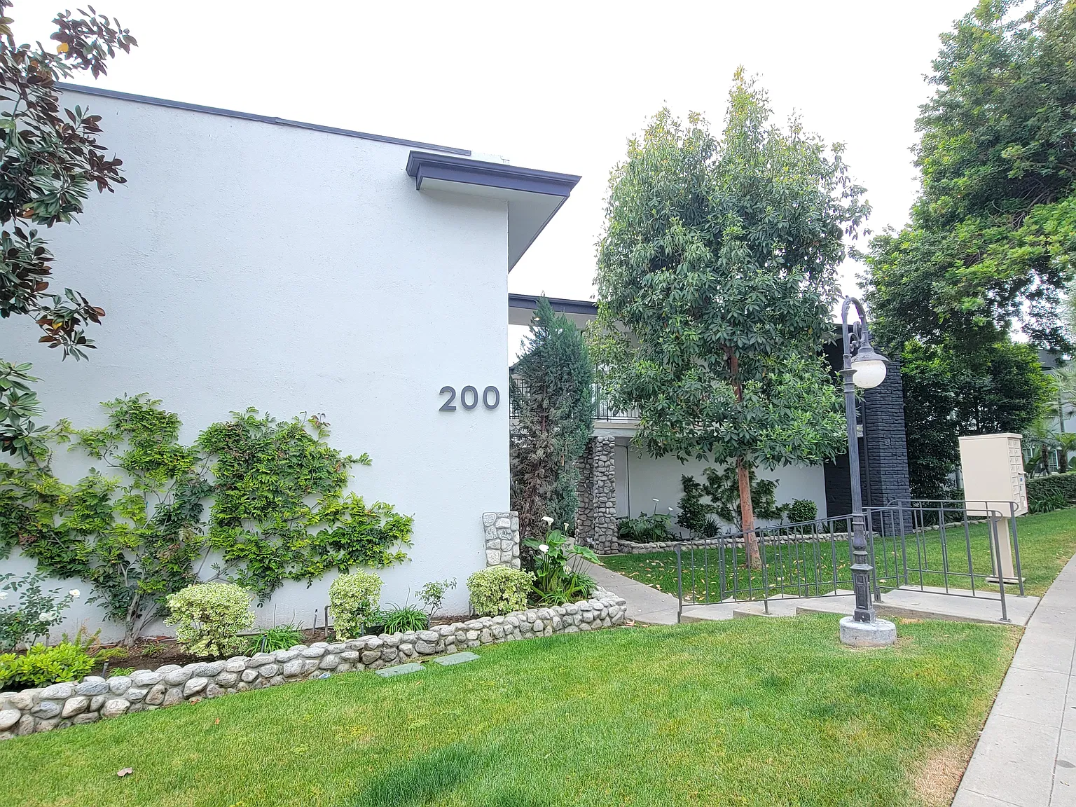 200 W Union Ave — Photo 4