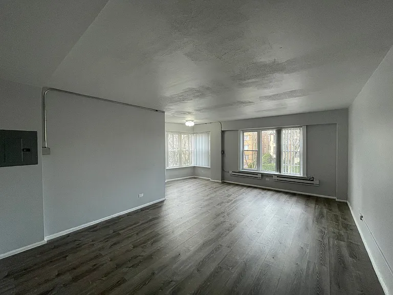 7333 Ridge — Photo 25