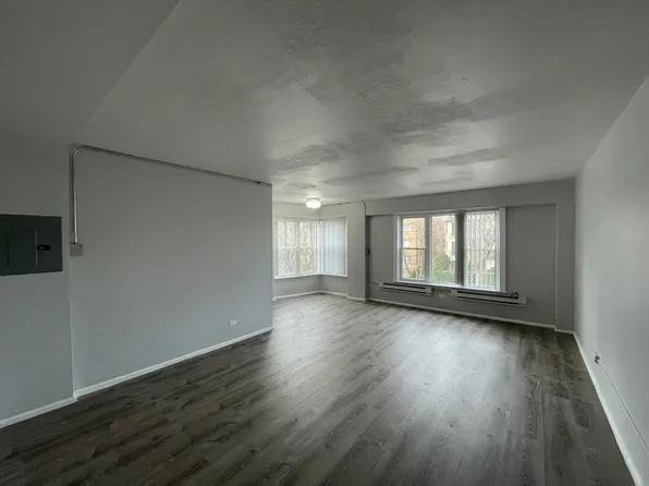 7333 Ridge, 7333 N Ridge Blvd, Chicago, IL 60645
