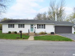 25 Lashmett Ln, Winchester, IL 62694