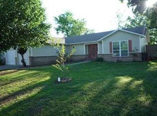 1106 Abraham Dr, Siloam Springs, AR 72761