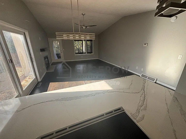 2726 Sandstone Ter NE — Photo 4