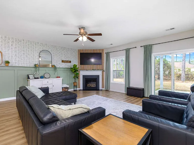 900 Curlew Cir — Photo 19