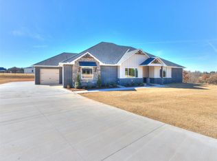 4549 Raymond Ln, Guthrie, OK 73044