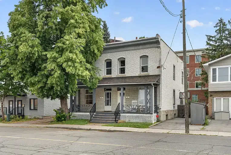 293 Olmstead St #1A
