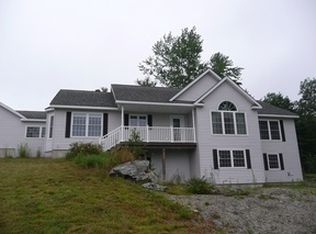 27 Fox Run Ln, Hancock, ME 04640