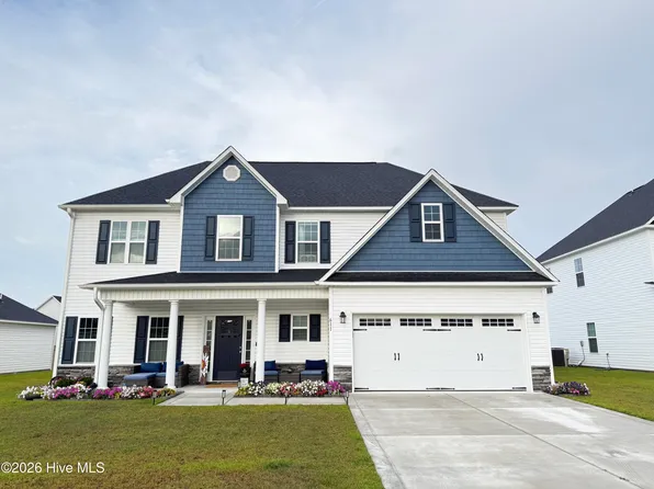 611 Carmel Drive, Sneads Ferry, NC 28460