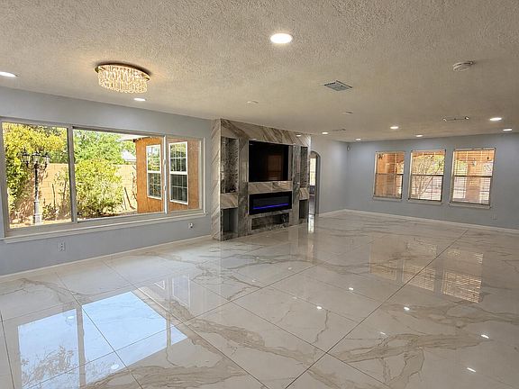3rd image of 7000 Lorete Rd NW