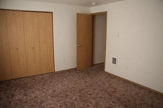 515 SW West Hills Dr — Photo 8