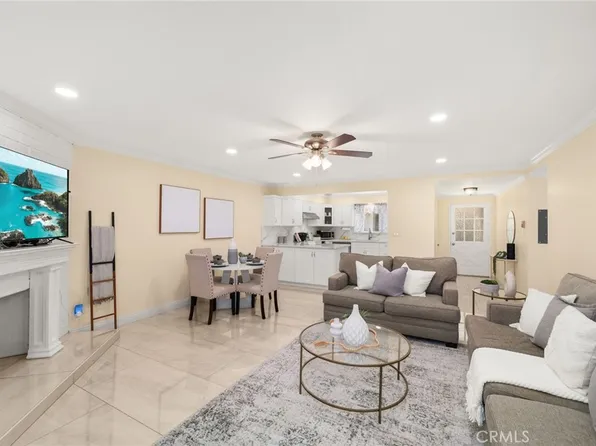 3139 E Chapman Ave APT 3B, Orange, CA 92869