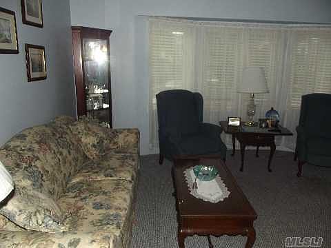 3rd image of 3883 Fulton Ave