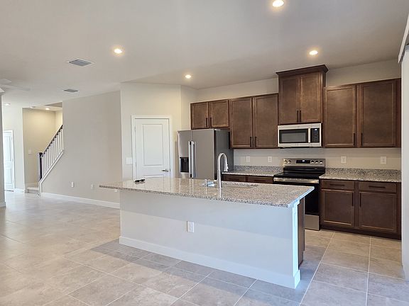 5th image of 12443 Amber Creek Cir