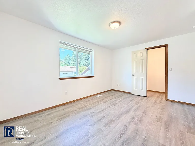 1317 Contra Costa Ave — Photo 19