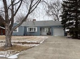545 Missouri Dr, Pickstown, SD 57367