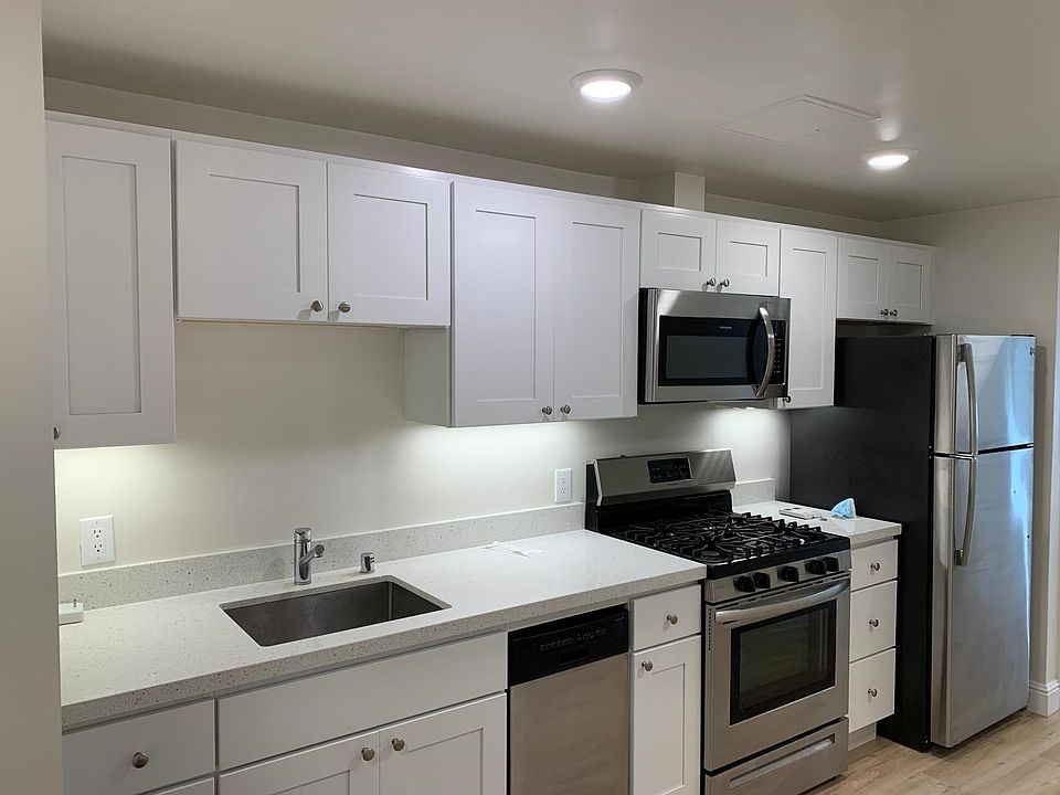 1st image of 1375 27th Ave #5