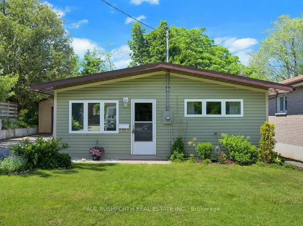 74 Burland St, Ottawa, ON K2B 6K1