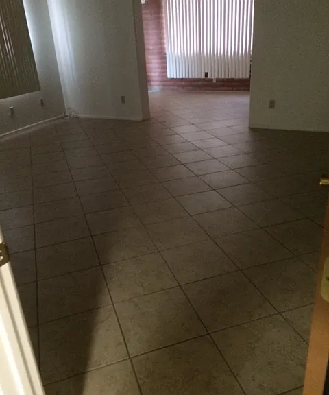 533 E Montgomery Ave — Photo 5