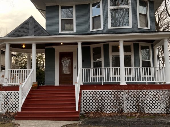 240 Forest Ave #1