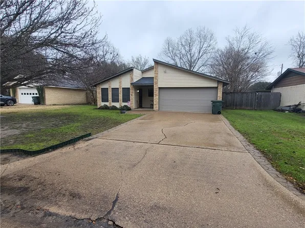 4104 Shawnee Cir, Bryan, TX 77802