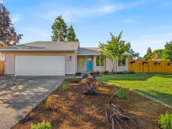 957 NE Kathryn St, Hillsboro, OR 97124
